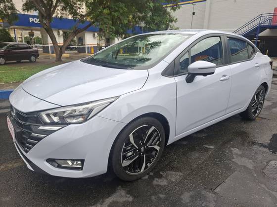NISSAN VERSA 1.6 16V FLEX EXCLUSIVE XTRONIC